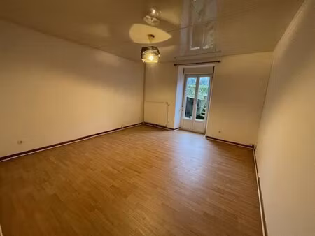 à louer maison 77 m² – 650 € |joudreville
