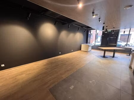 à louer fonds de commerce 60 m² – 1 255 € |cambrai