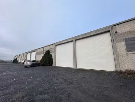 commercieel te huur in zandvoorde