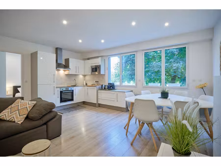 location appartement 3 pièces 58m² annecy 74000