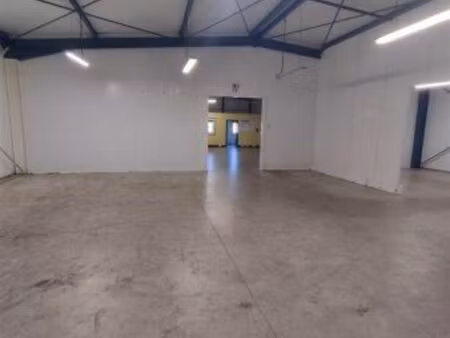 location commerce 400 m² à perpignan (66000)