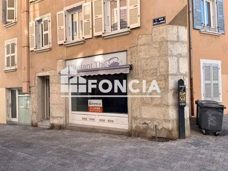location - local commercial - 63 m² - 7 200 €/an hc ht -