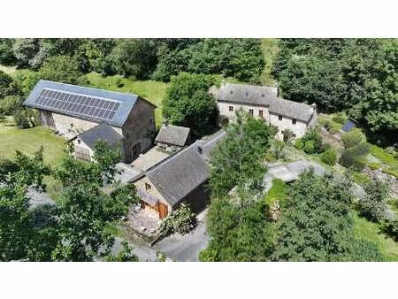 maison de luxe à vendre à arvieu : 695 000 € | 305m²