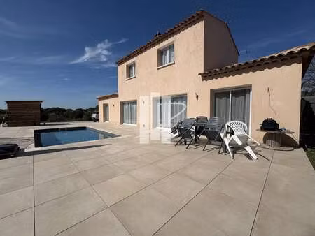 maison de luxe à vendre à fréjus : 661 500 € | 117m²