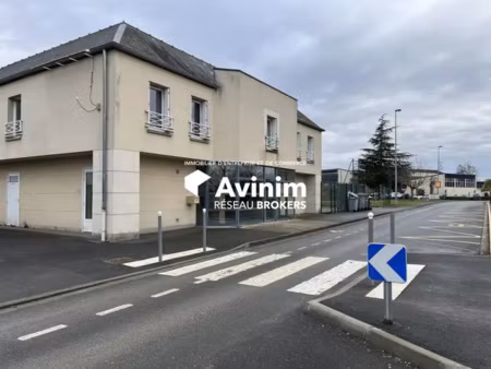 local commercial de 300 m²