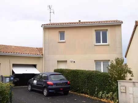 location maison 4 pièces 86m² biard 86580