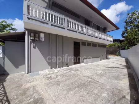 immeuble à vendre cayenne 10 pièce(s) 350m2 790 000€