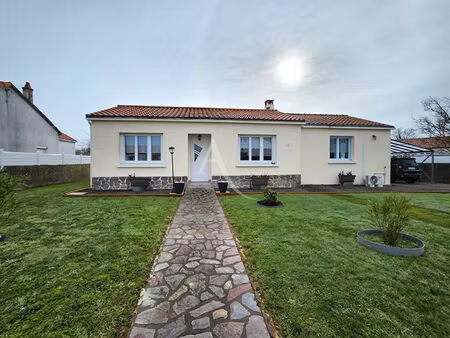 vente maison 4 pièces  123.00m²  saint