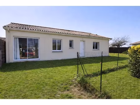 vente maison 5 pièces 105 m² à saint-mariens (33620)  248 000 €