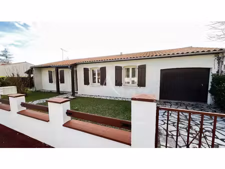 vente maison 4 pièces 93 m² à saint-sulpice-de-royan (17200)  216 275 €
