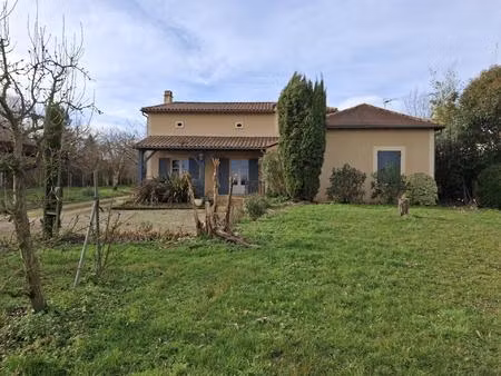 maison de village avec jardin et garage