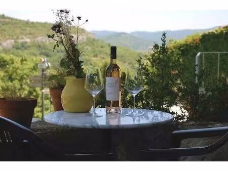 authentique maison de village rénovée !