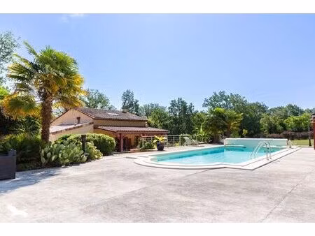 vente maison 10 pièces 275 m² chourgnac (24640)