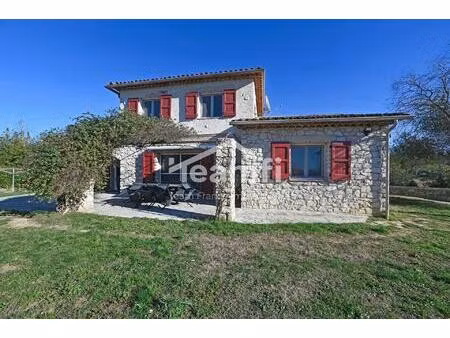 villa 134m2 avec 3 chambres et piscine