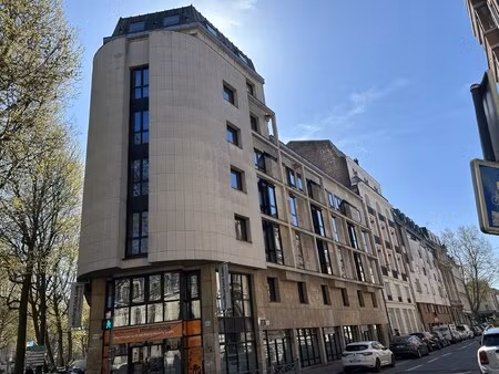 achat local professionnel 1 674m²