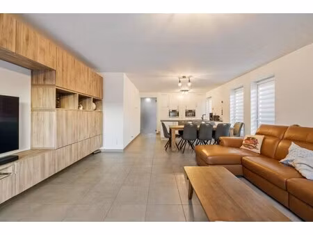 appartement te koop in sint-niklaas met 3 slaapkamers