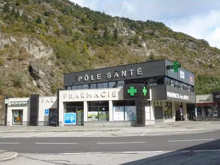 murs commerciaux à fourneaux