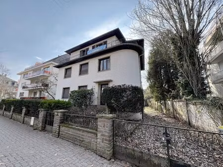 orangerie  maison bourgeoise de 289 m²