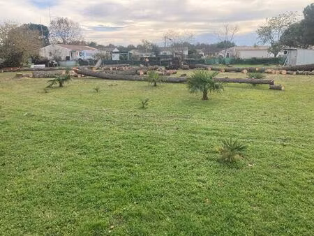 terrain à bâtir à les peintures (33230)