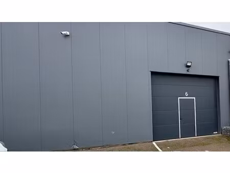 en vente entrepôt 141 m² – 179 000 € |cosnes-et-romain