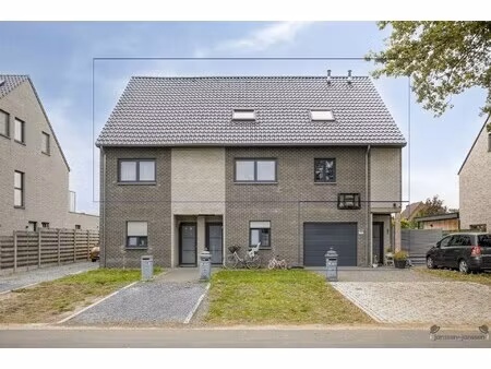 appartement te koop in leopoldsburg met 5 slaapkamers