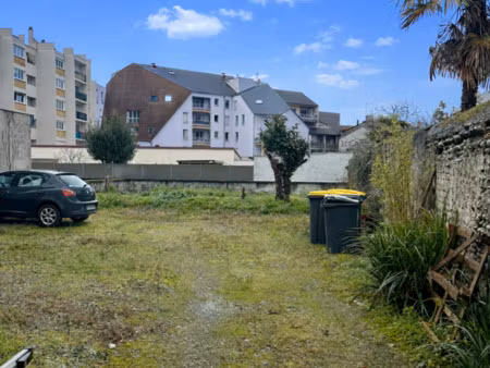 vente terrain à pau (64000) : à vendre / 222m² pau