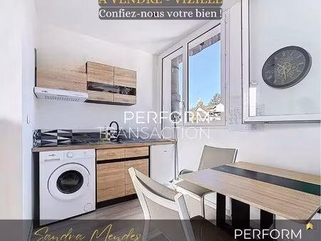 studio rénové meublé avec terrasse – 38220 vizille