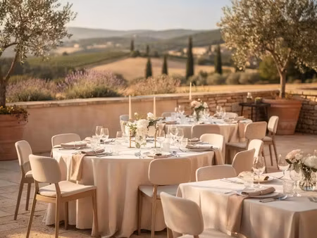 vente bureaux et commerces piscine à tourrettes (83440) : à vendre piscine / 880m² tourret