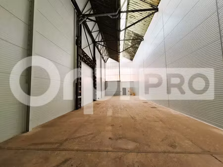 entrepot a louer
