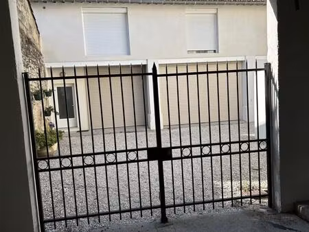 location appartement 4 pièces 94 m² à marsillargues (34590)