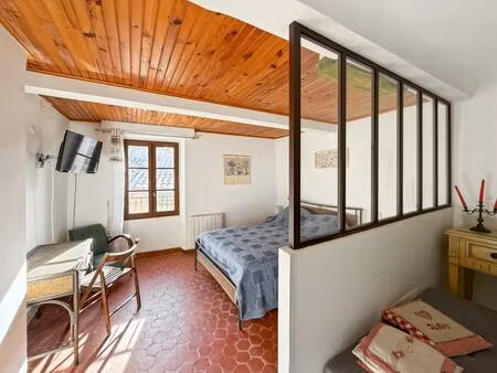 maison de 3 pièces de 67 m² à saint-martin-de-brômes