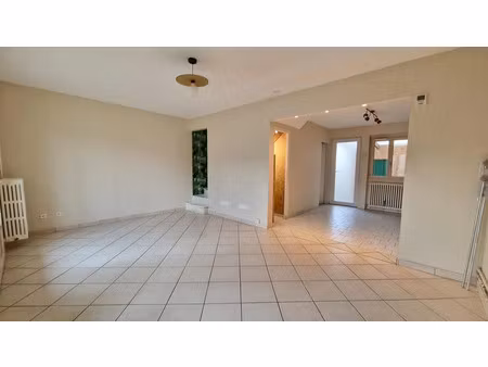 vente maison 5 pièces 71 m² fleury-les-aubrais (45400)