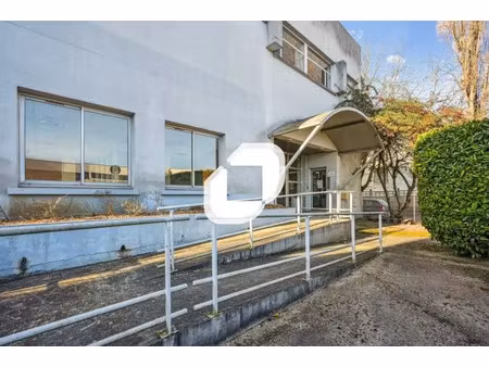 location bureaux noisy le sec  proche rer e