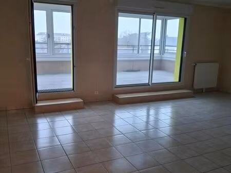 vente commerce 4 pièces 105 m² saint-nazaire (44600)