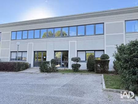 location bureaux et commerces à la seyne-sur-mer (83500) : à louer / 210m² la seyne-sur-me
