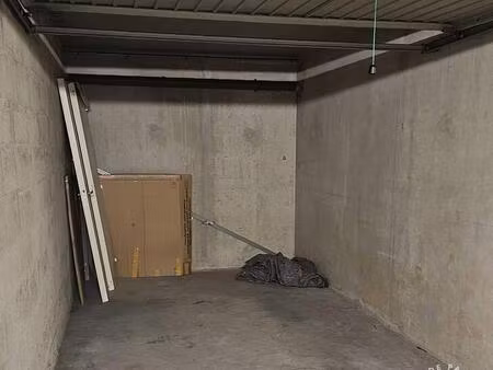 achat : parking (77200)