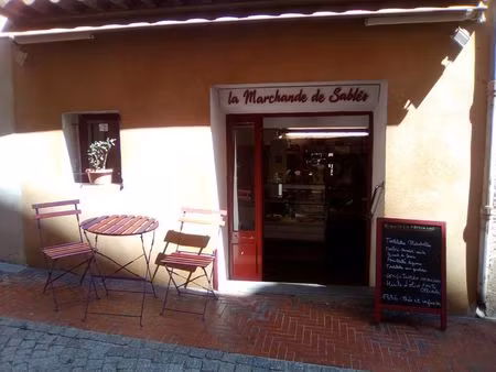 location commerce à ollioules (83190)