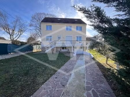 vente maison 8 pièces 195 m² combs-la-ville (77380)