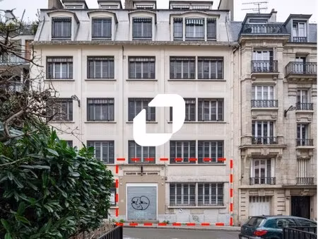 vente local d'activités paris 75018