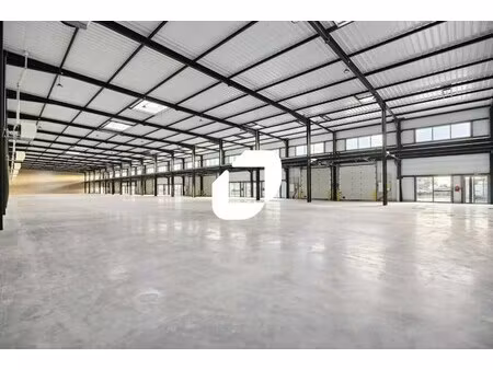 location local d'activités le thillay 95500