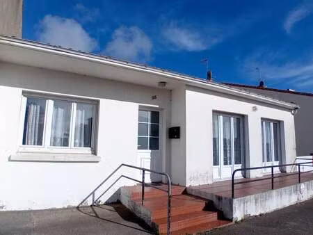 location maison aux sables-d'olonne (85100) : à louer / 93m² les sables-d'olonne
