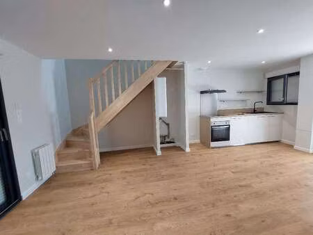 location maison au bignon (44140) : à louer / 48m² le bignon