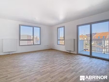 location appartement 3 pièces 71 m² à croix (59170)