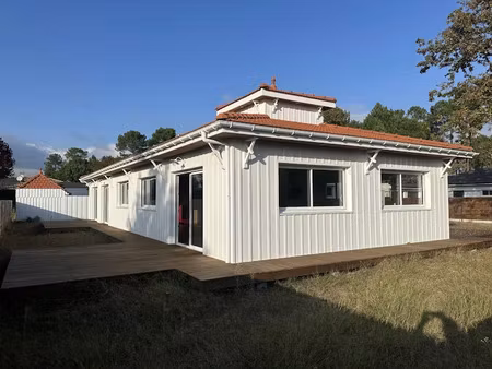 vente villa 5 pièces 172 m² à ares (33740)  795 000 €