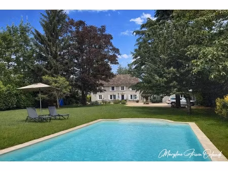 vente propriété 10 pièces 235 m² à les avenières (38630)  785 000 €