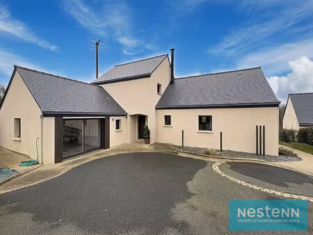 maison st carreuc trois chambres un bureau dpe c 1390m² de terrain