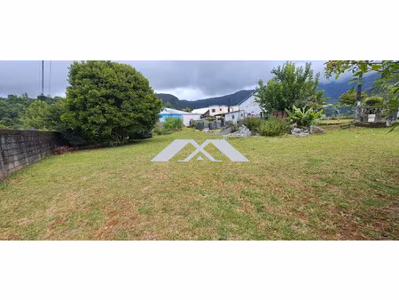 terrain constructible de 764 m2 - plaine des gregues
