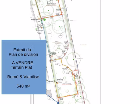 terrain borné constructible plat de 548 m2 - 5 minutes plag