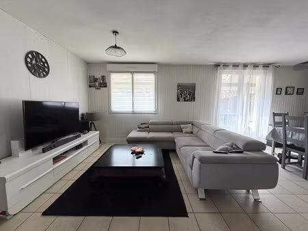 maison nuille sur vicoin 6 pièce(s) 98 m2