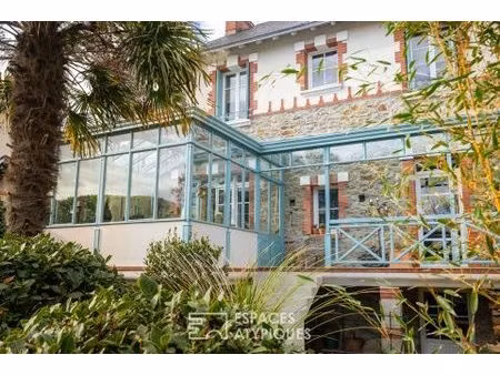 villa balnéaire historique avec piscine au coeur de saint brévin les pins